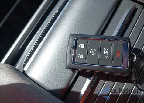 2025 Jeep Wagoneer Carbide 4X4 z USA, uszkodzony, nr VIN 1C4SJVBP9SS528575